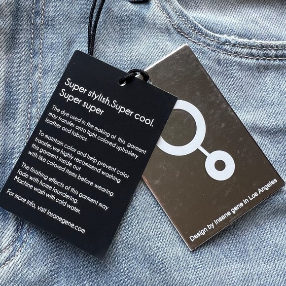 Insane Gene Mid-Rise Loose Fit Light Wash Distressed Jeans Womens Size 11 / 29W - Picture 8 of 16